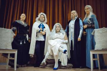 The Winter Queen's Masquerade (Run 8)