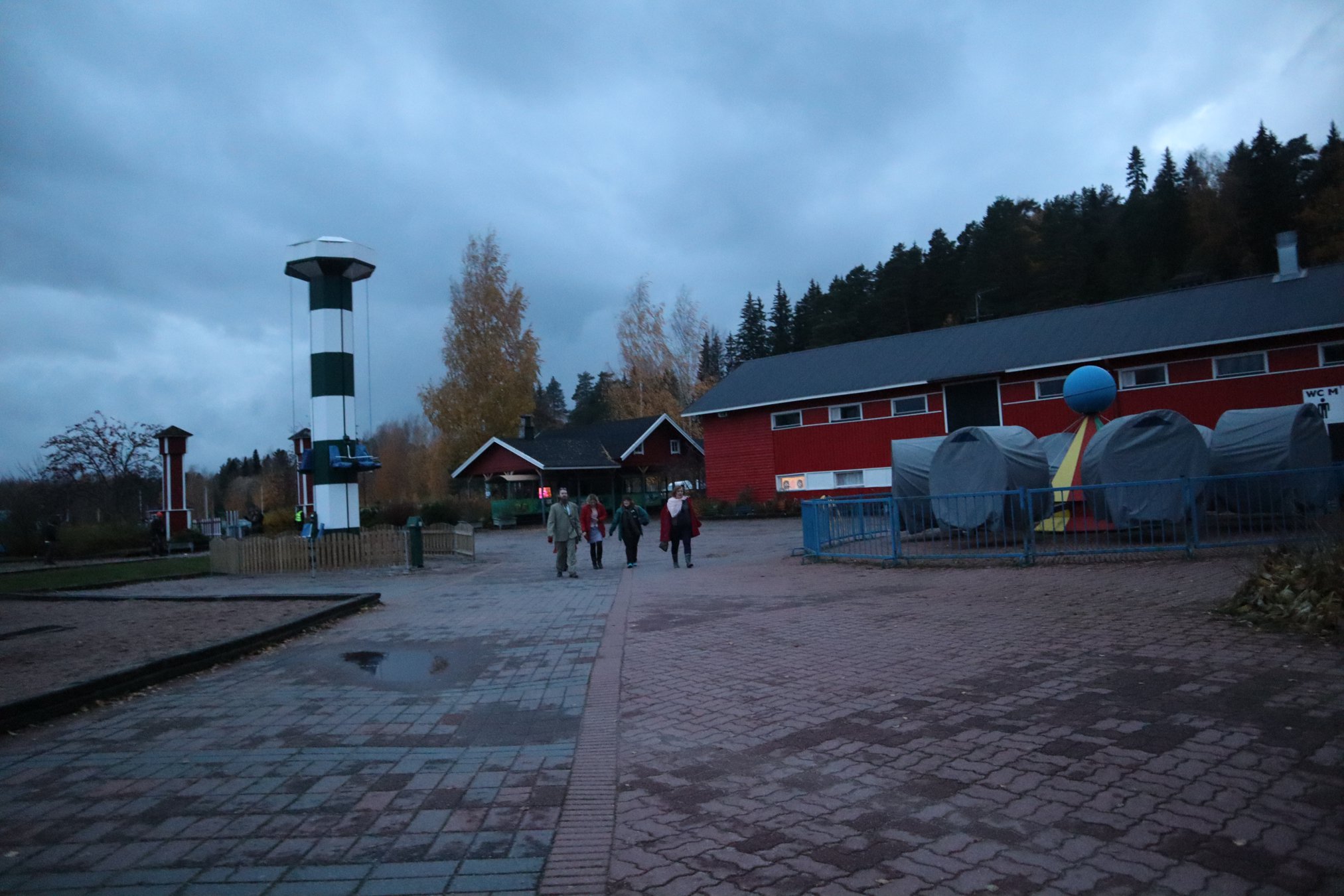 Z-0M - turvapaikka - KUVAAJA Pilar Rautiainen - 2