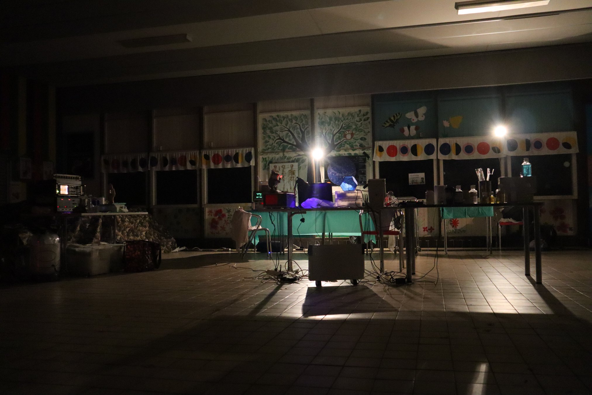Z-0M - turvapaikka - KUVAAJA Pilar Rautiainen. - 129