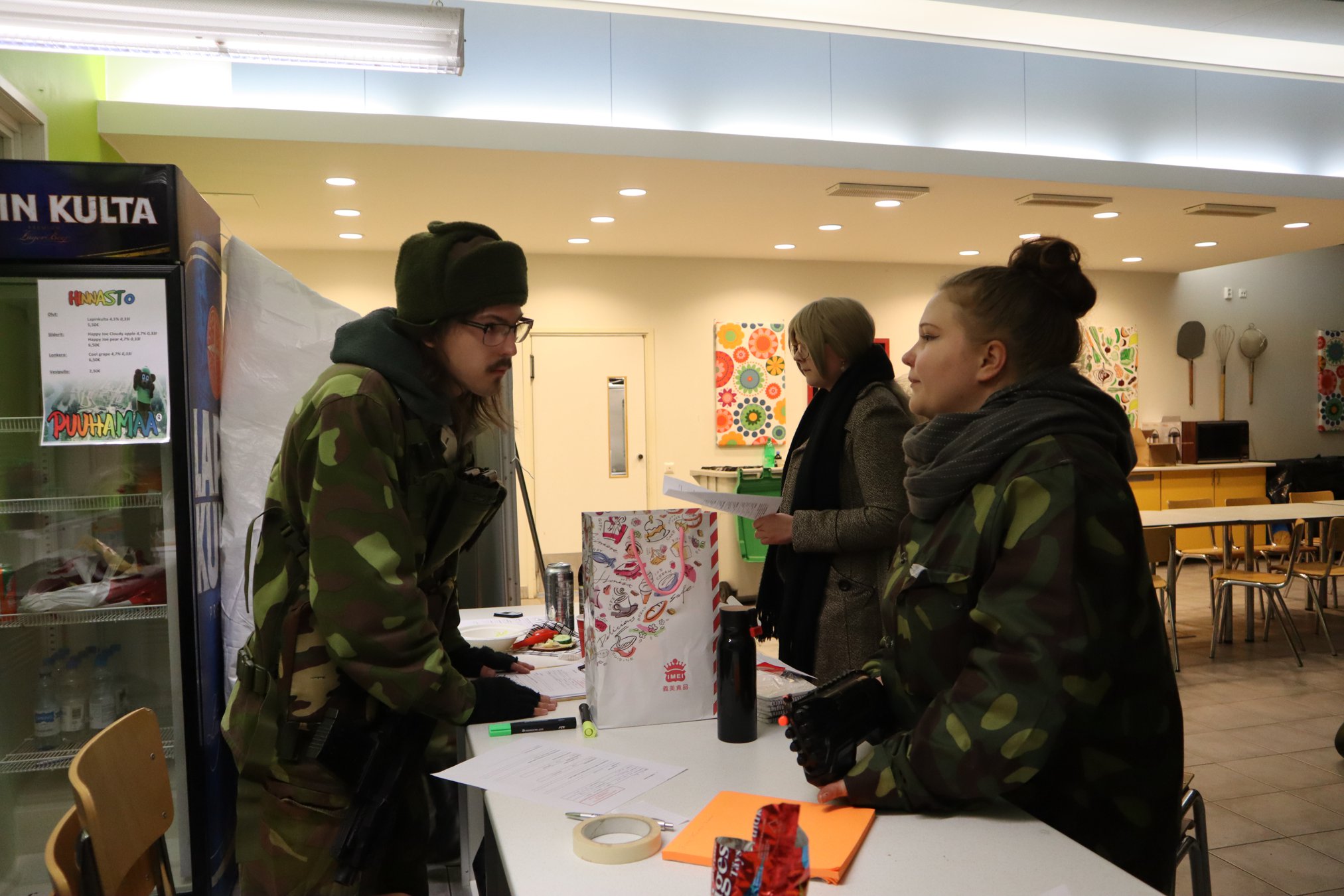 Z-0M - turvapaikka - KUVAAJA Pilar Rautiainen. - 23